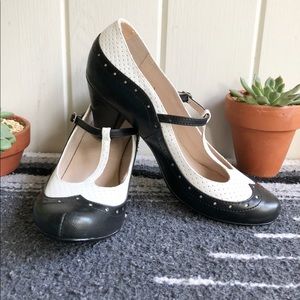 Oxford Pumps